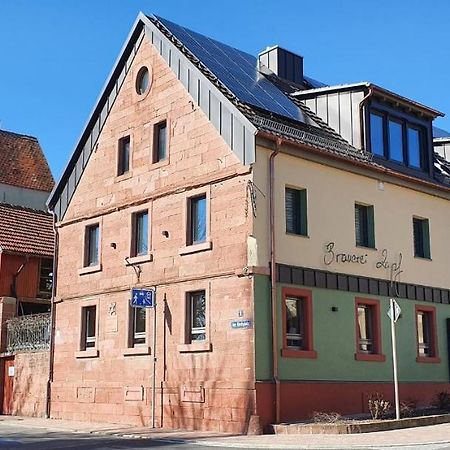 Wirtshaus & Hotel Zur Alten Brauerei Zapf Uettingen Esterno foto