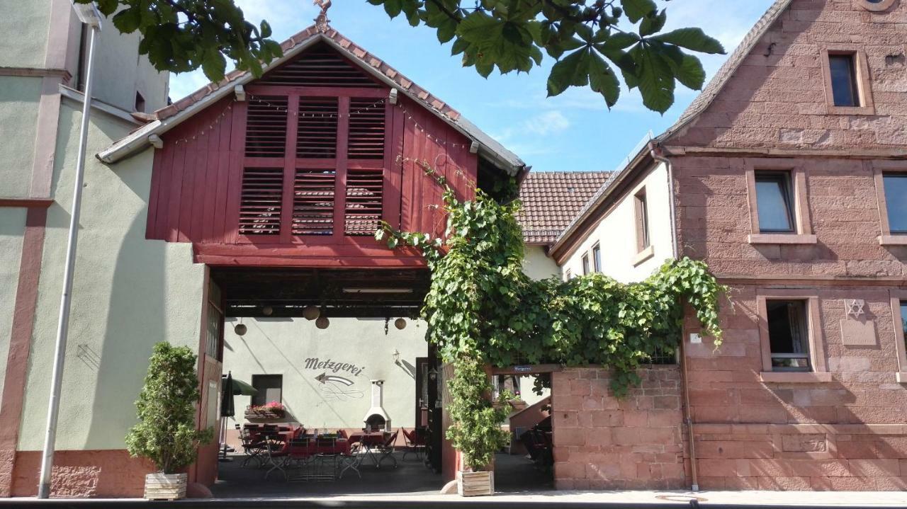 Wirtshaus & Hotel Zur Alten Brauerei Zapf Uettingen Esterno foto